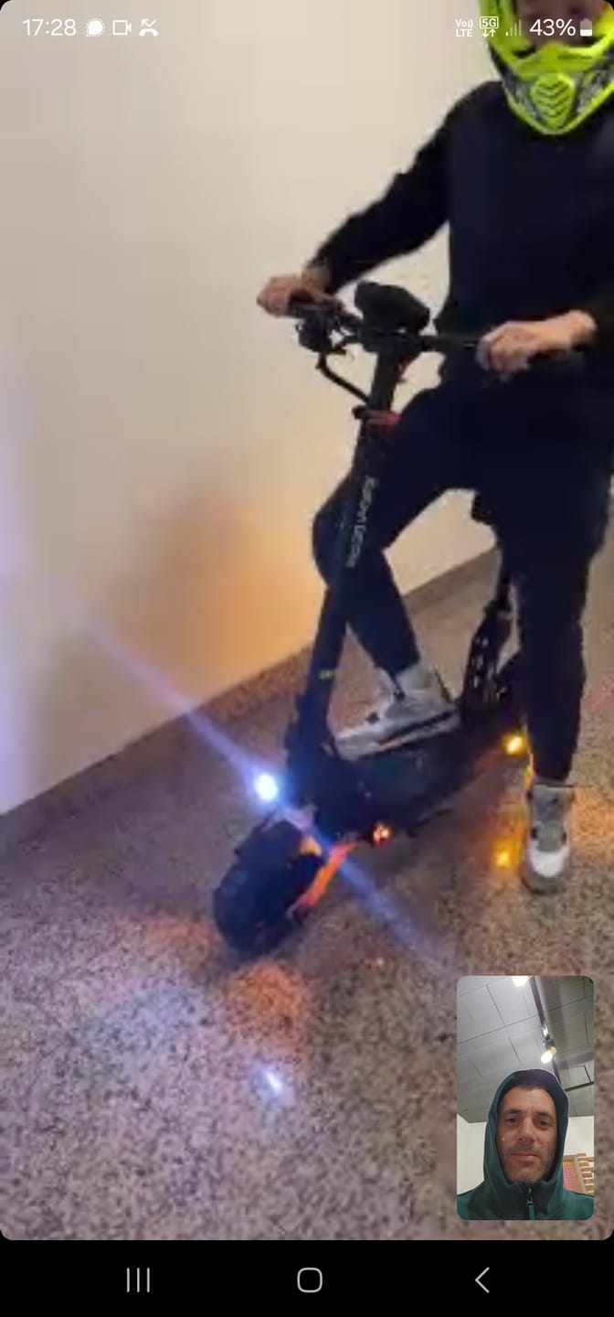Customer photo review of KuKirin G2 Pro Electric Scooter