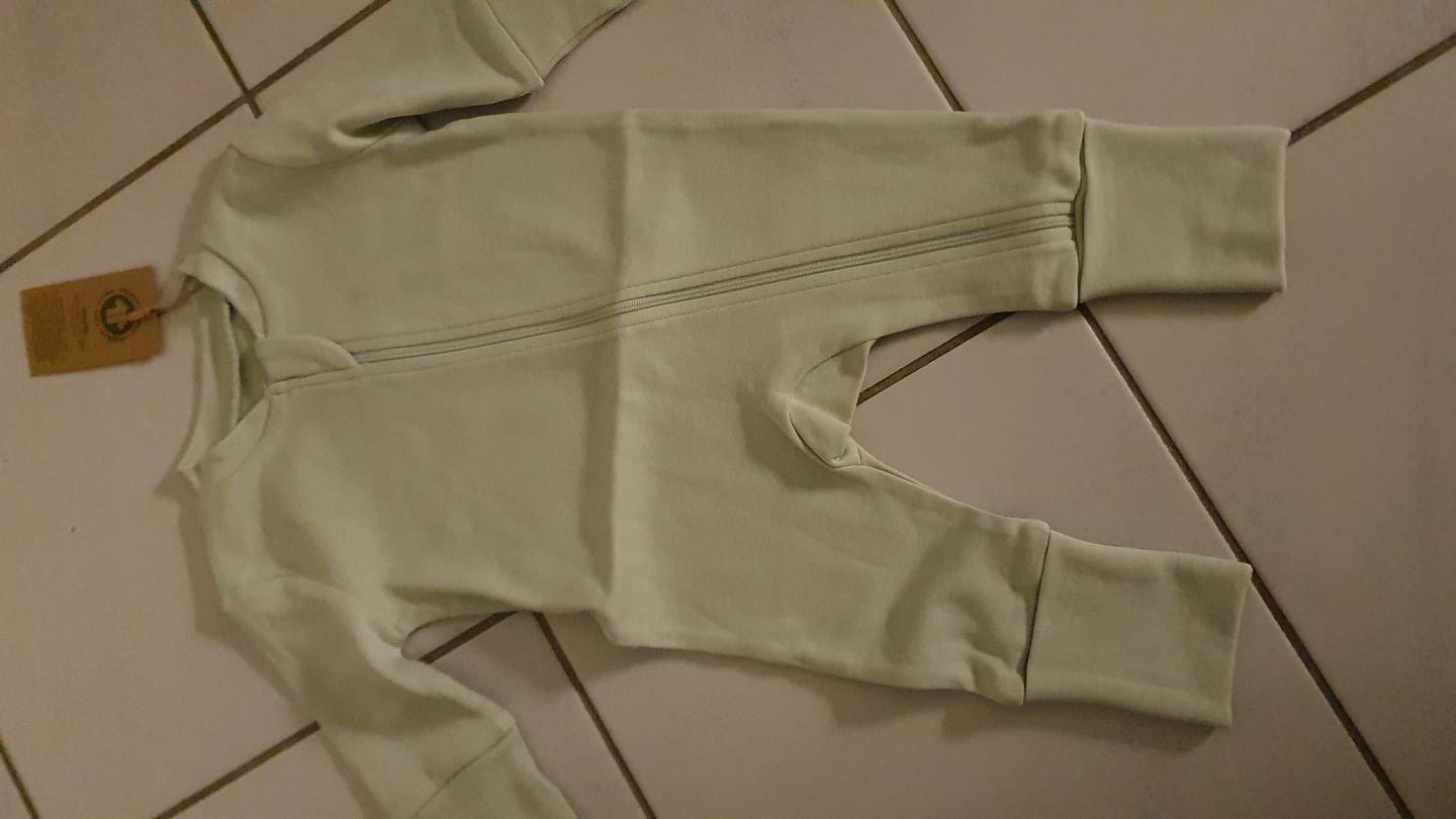 Customer photo review of Cloudy Schlafanzug - Mint