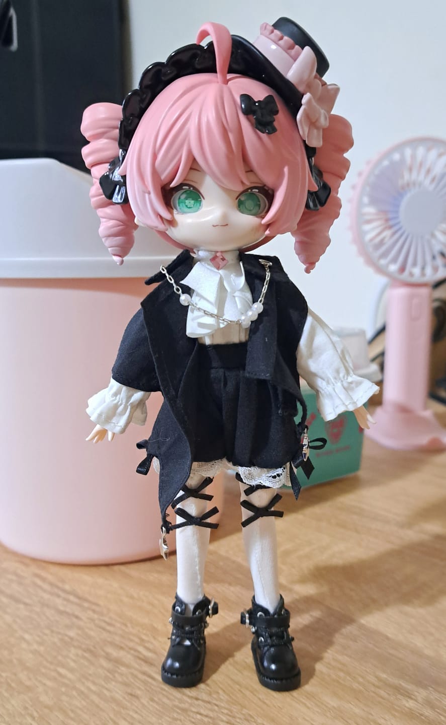 Customer photo review of Minty Series Flamingo Rossi Limited Action Figure