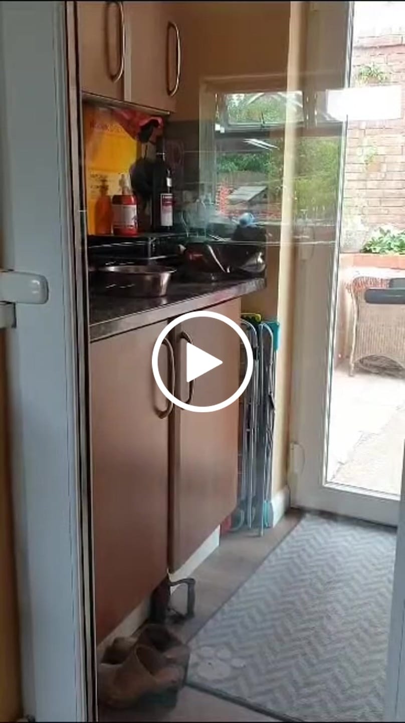 Customer video review of British Poultry Dry Food Senior/Lite