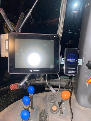 Customer photo review of GADGETME Fast Wireless Charger 15W mit Saugnapf ( PKW & LKW)