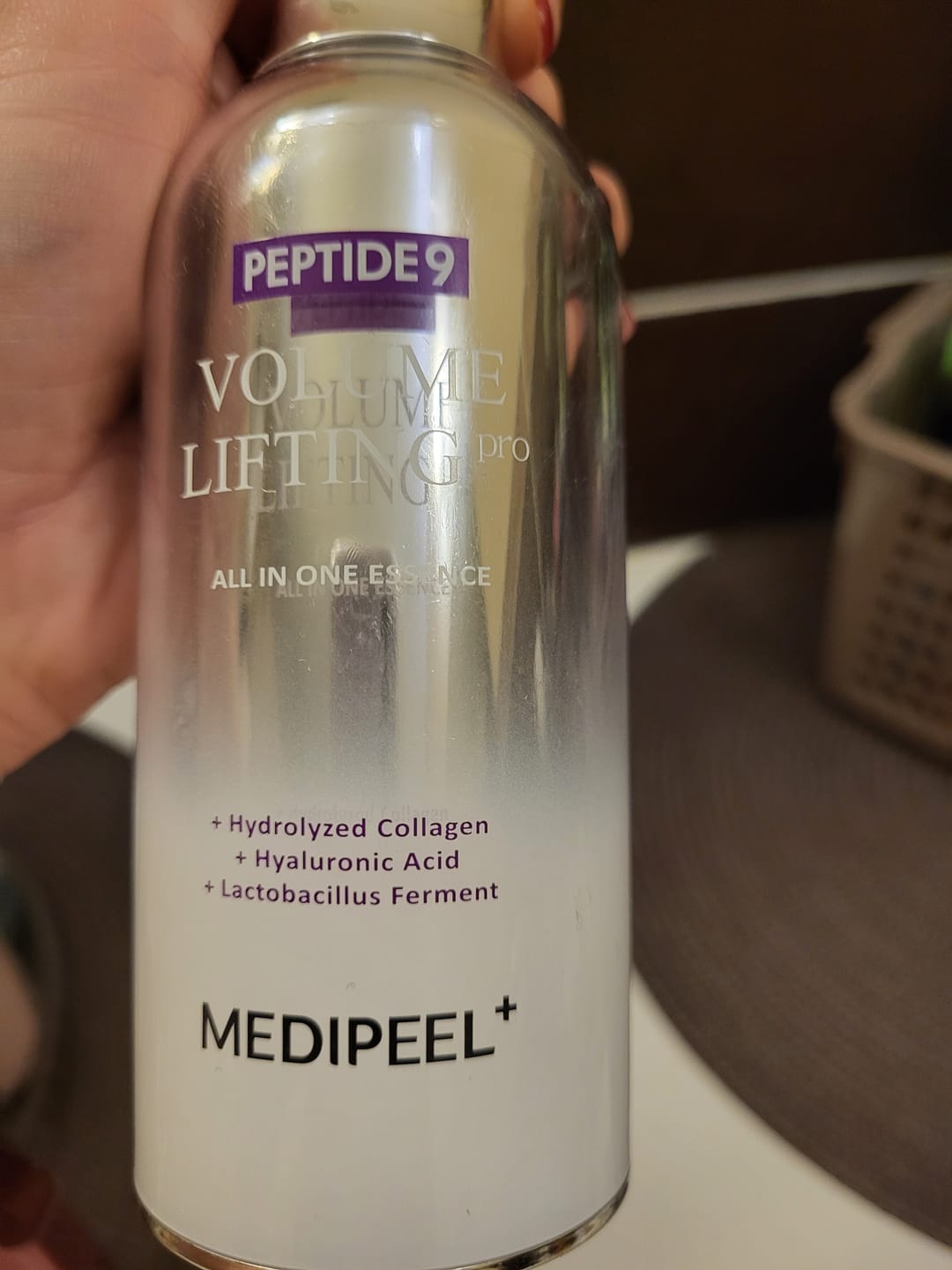 Customer photo review of Skābekļa liftinga esence ar peptīdiem Medi-Peel Peptide 9 Volume Lifting All In One Essence PRO