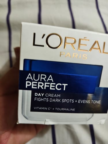 Customer photo review of Loreal Aura Perfect Day Cream 50ml