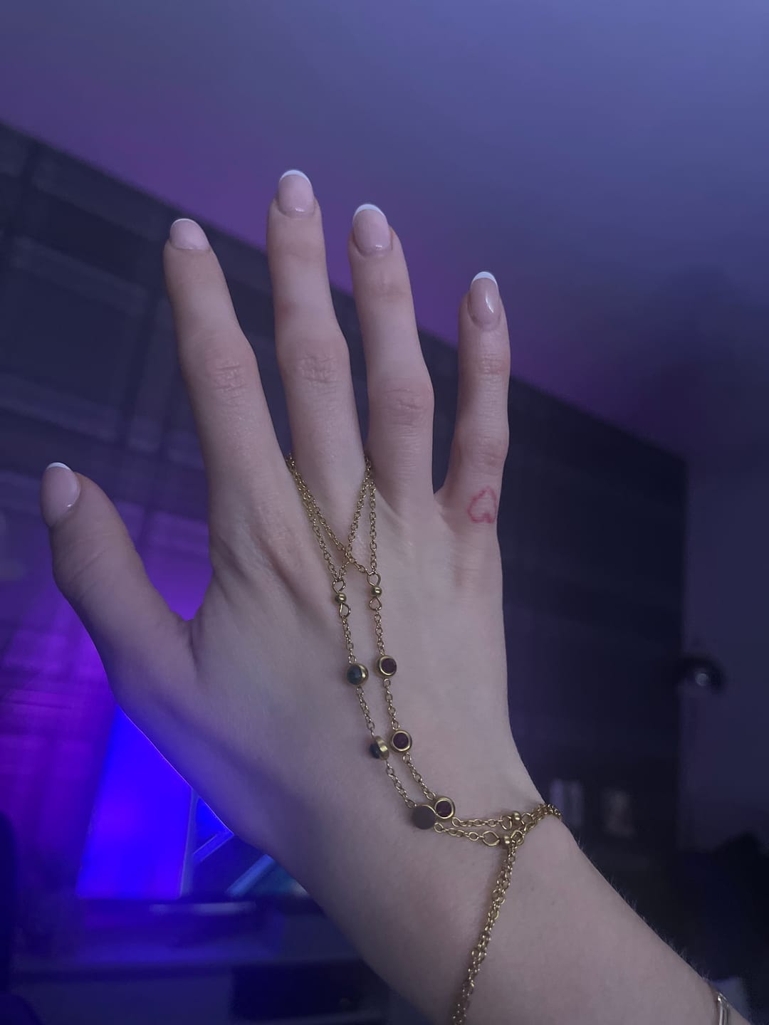 Customer photo review of Madeleine Hand Chain Green & Gold