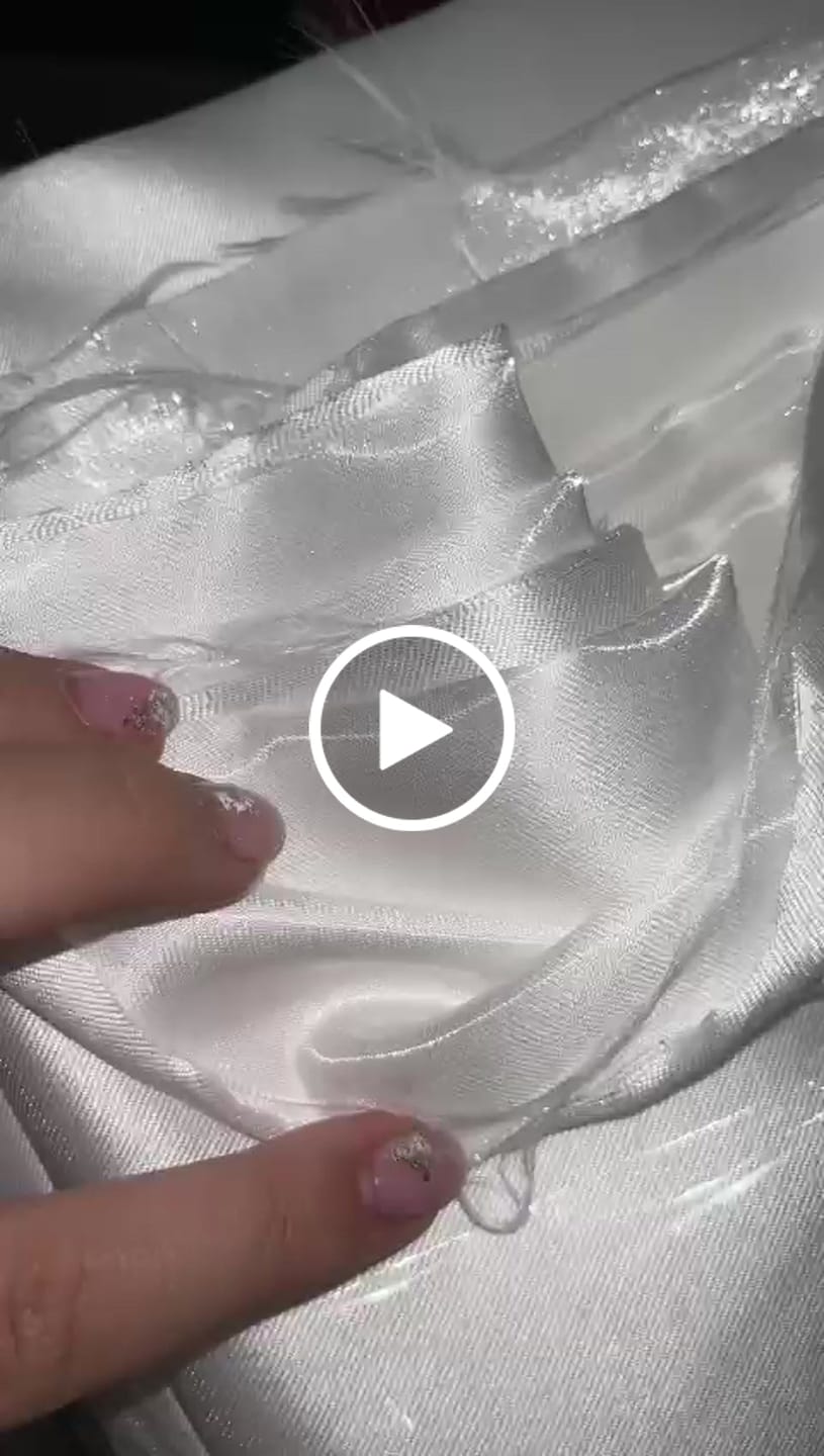 Customer video review of Satin Lichid Fix Ivory