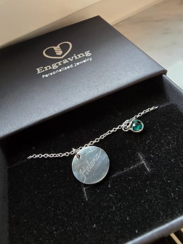 Customer photo review of Ogrlica: Name Birthstone