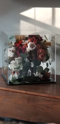 Customer photo review of Acrylic Collectible Wedding Flower Bouquet Display Case (A031/SP21 & A125)