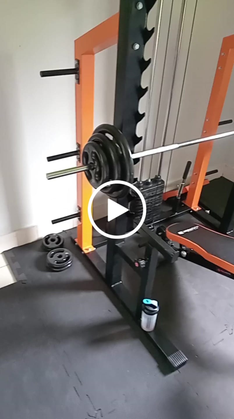 Customer video review of Estação De Musculação Mega Rack Monocross Com Polia Móvel Flutuante 82Kg