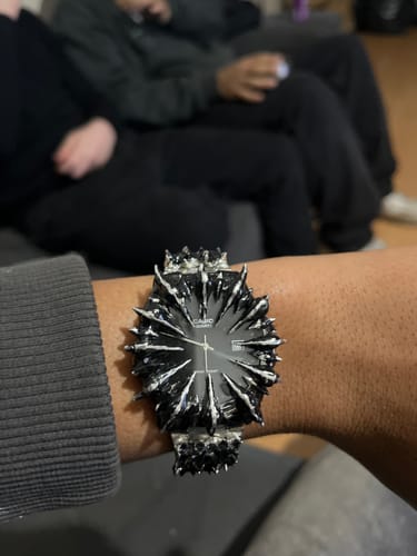 Customer photo review of Midnight Thorn