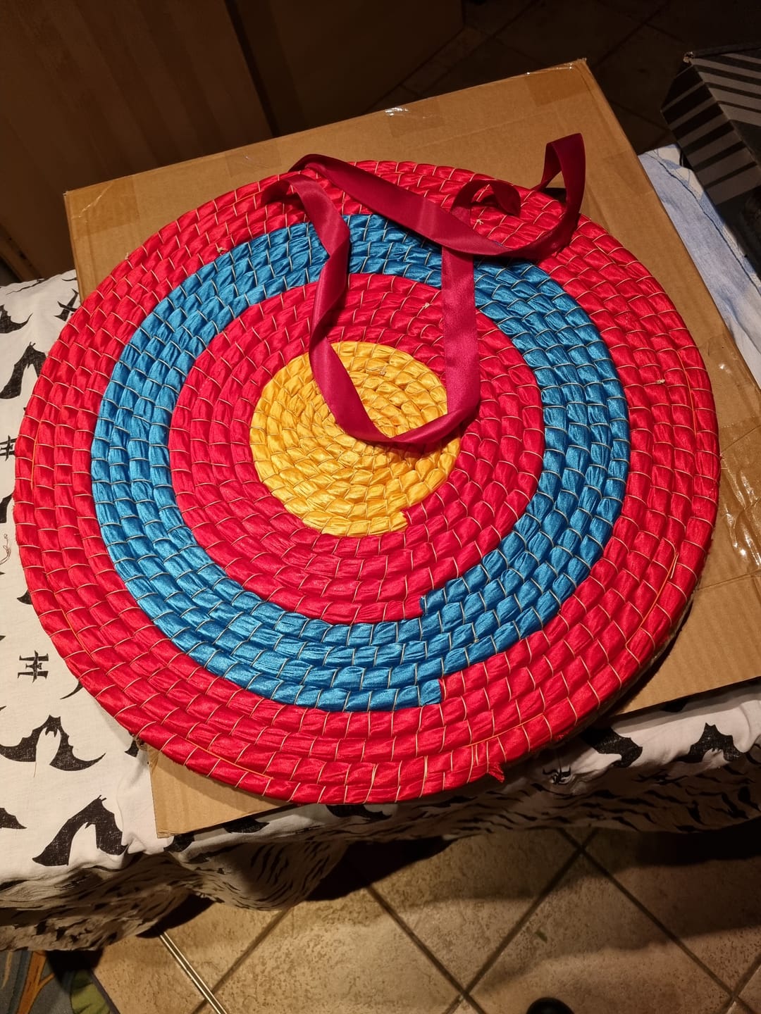 Customer photo review of Strohzielscheibe, 50x50x6 cm, 3-lagig, rot