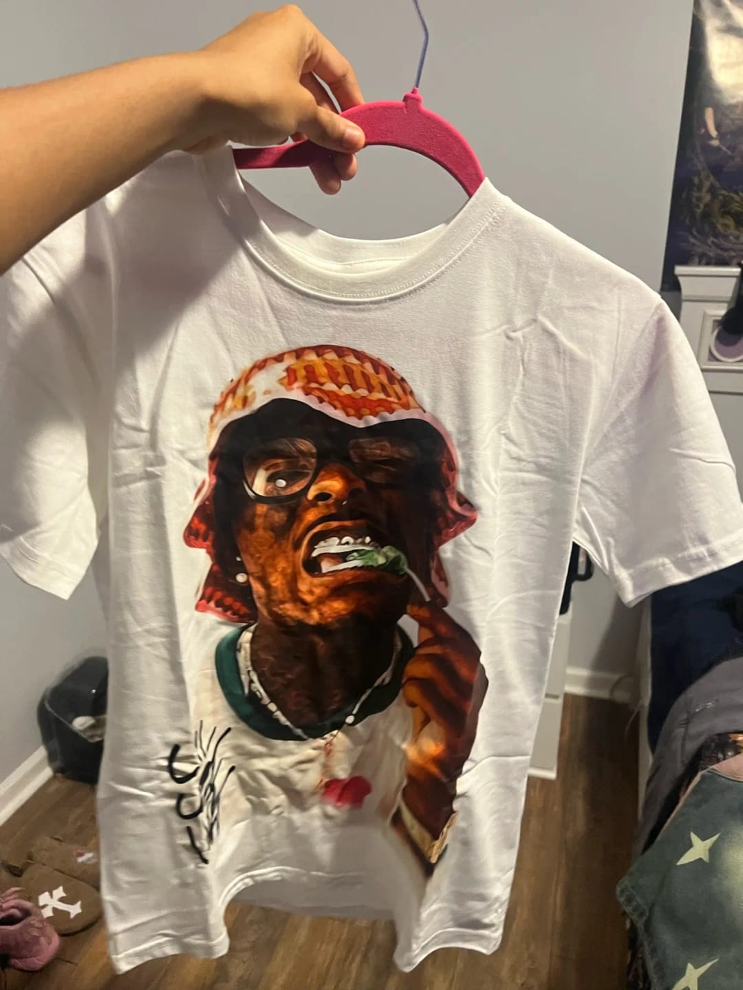 Customer photo review of THE RAPPER TEE