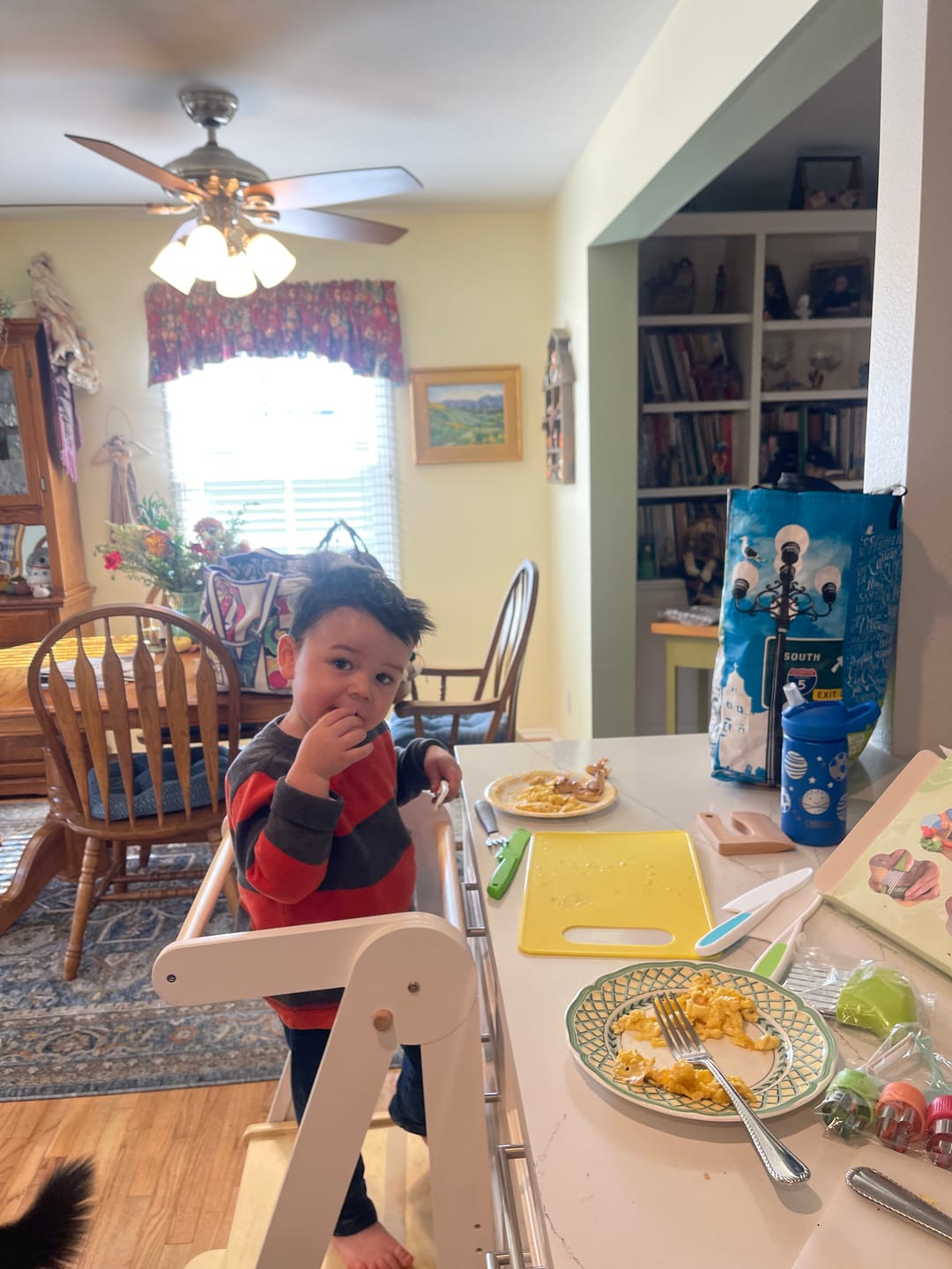 Customer photo review of HARPPA Nordi | Foldable Toddler Tower, Kitchen Stool Helper