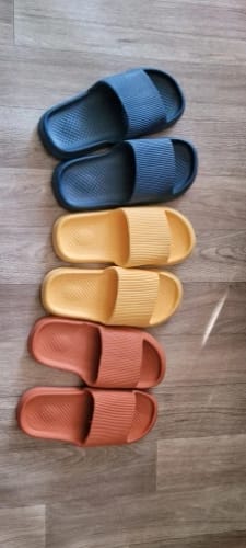 S R. review of Cloud Walk Cushioned Sliders image 1 out of 1
