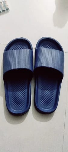 A I. review of Cloud Walk Cushioned Sliders image 1 out of 1