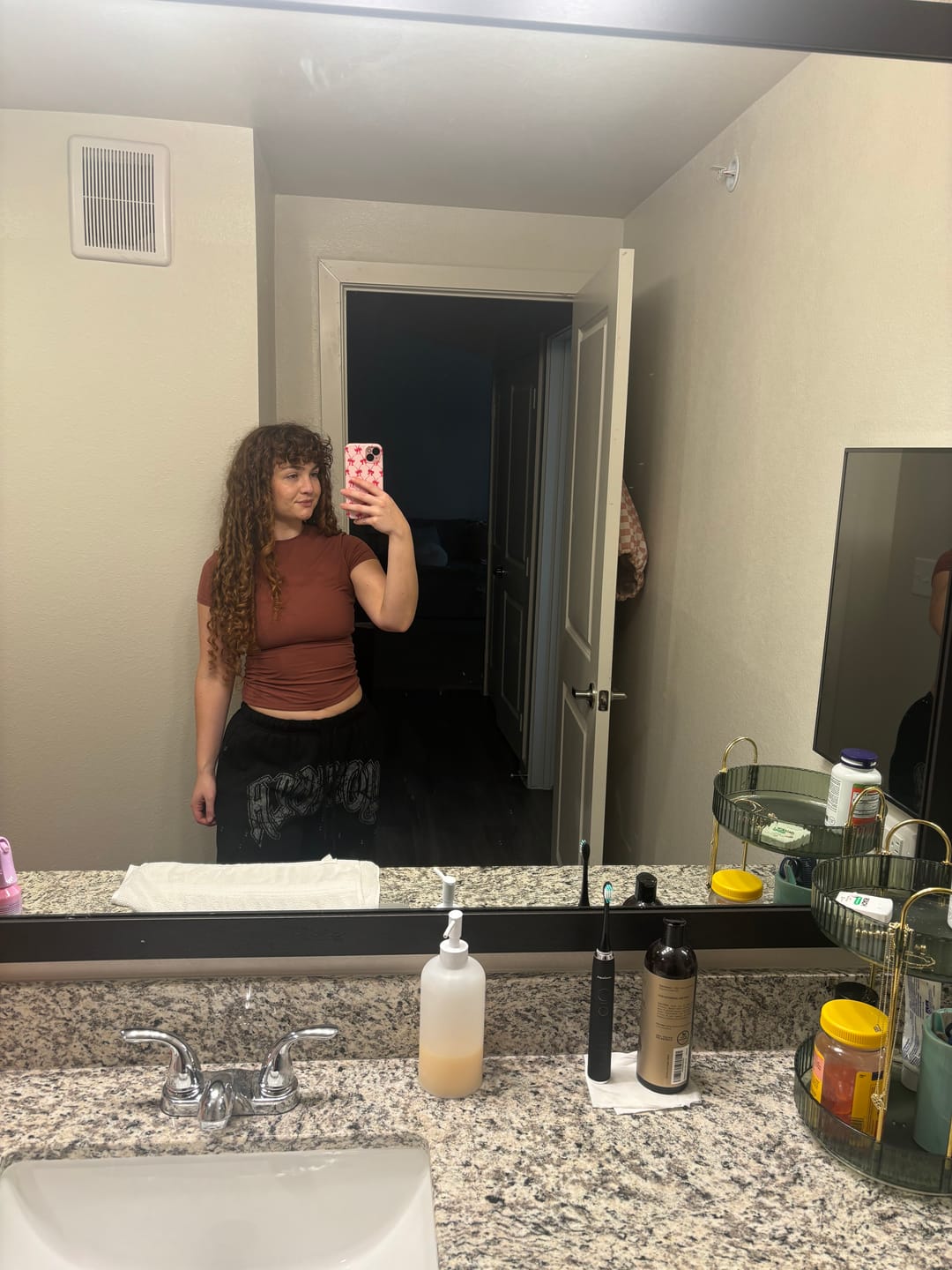 Customer photo review of W257 My eyes are up here Jogger