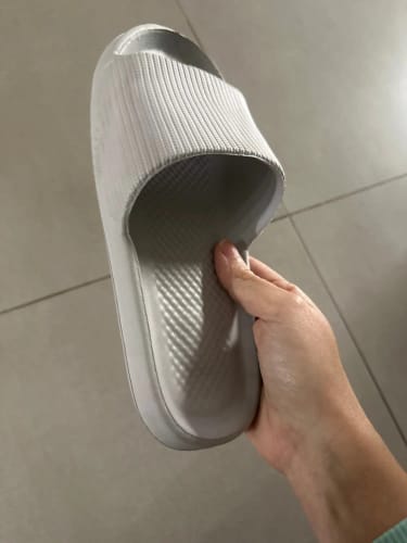 M Z. review of Cloud Walk Cushioned Sliders image 1 out of 1