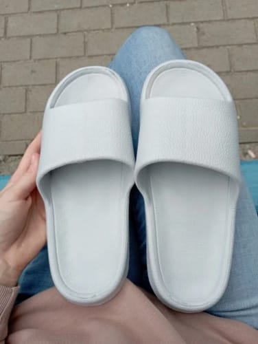 К А. review of Cloud Walk Cushioned Sliders image 1 out of 1