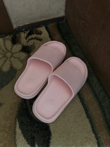 L O. review of Cloud Walk Cushioned Sliders image 1 out of 1