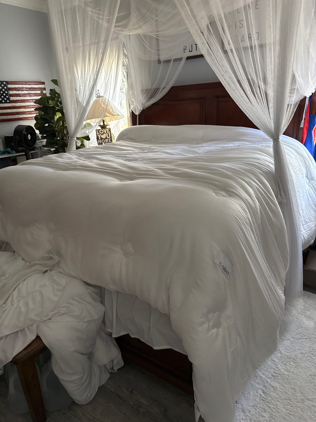 Customer photo review of The FLORÉ Over-Sized Eucalyptus Summer Comforter Set