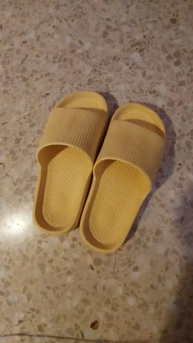 Shopper review of Cloud Walk Cushioned Sliders image 1 out of 1