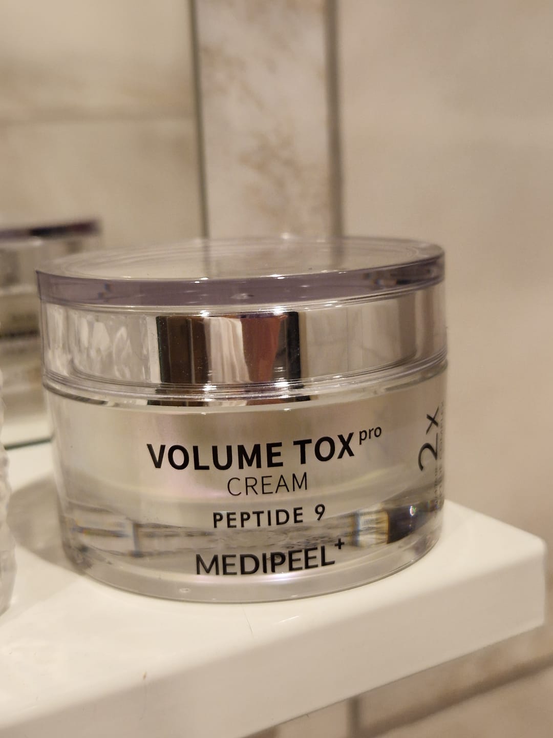 Customer photo review of Atjaunojošs krēms ar peptīdiem Medi-Peel Volume Tox Cream Peptide 9 Pro