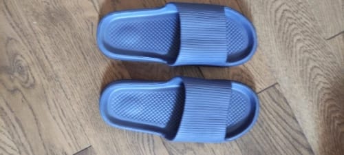 Y Y. review of Cloud Walk Cushioned Sliders image 1 out of 1