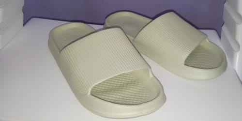 Customer photo review of Cloud Walk Cushioned Sliders