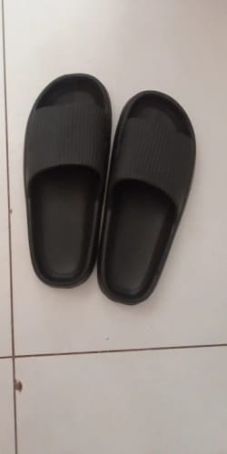 R R. review of Cloud Walk Cushioned Sliders image 1 out of 1