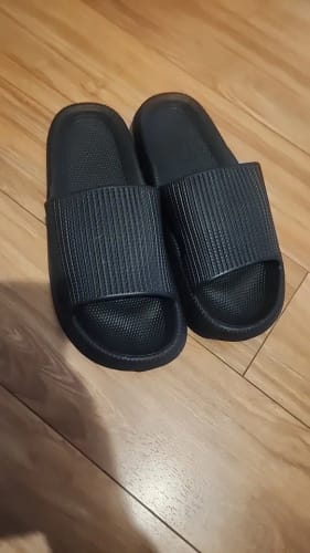 D H. review of Cloud Walk Cushioned Sliders image 1 out of 1