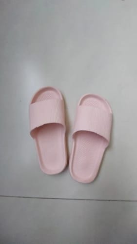 Shopper review of Cloud Walk Cushioned Sliders image 1 out of 1