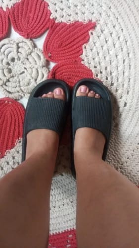 Customer photo review of Cloud Walk Cushioned Sliders