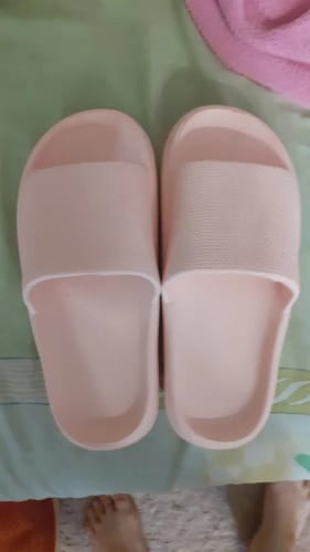A O. review of Cloud Walk Cushioned Sliders image 1 out of 1