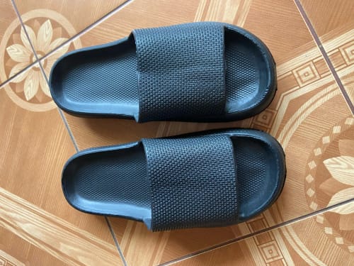 М О. review of Cloud Walk Cushioned Sliders image 1 out of 1