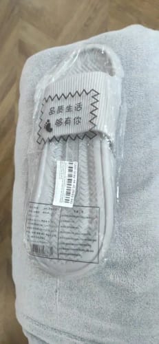 A K. review of Cloud Walk Cushioned Sliders image 1 out of 1