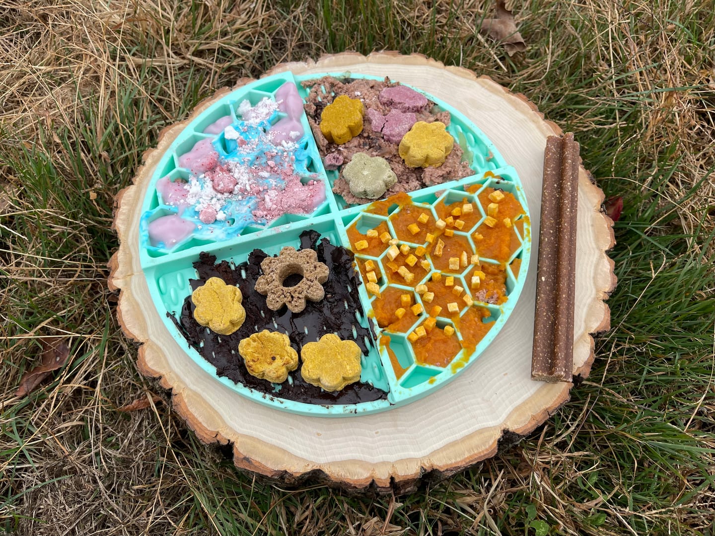 Customer photo review of "The Meadow" Lickmat Slow Feeder