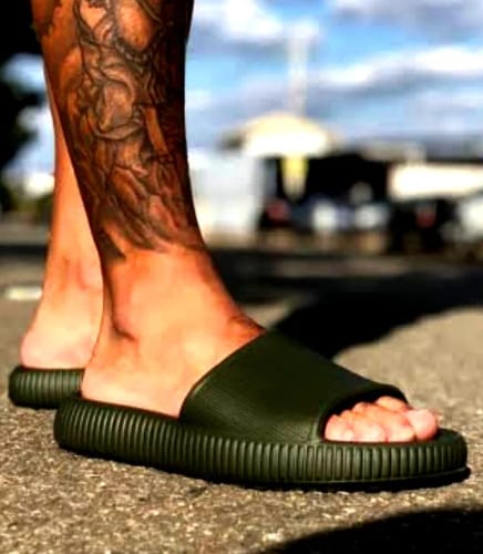 V I. review of Cloud Walk Cushioned Sliders image 1 out of 1