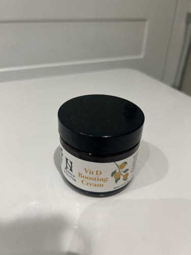 Customer photo review of Vitamin D Face Cream