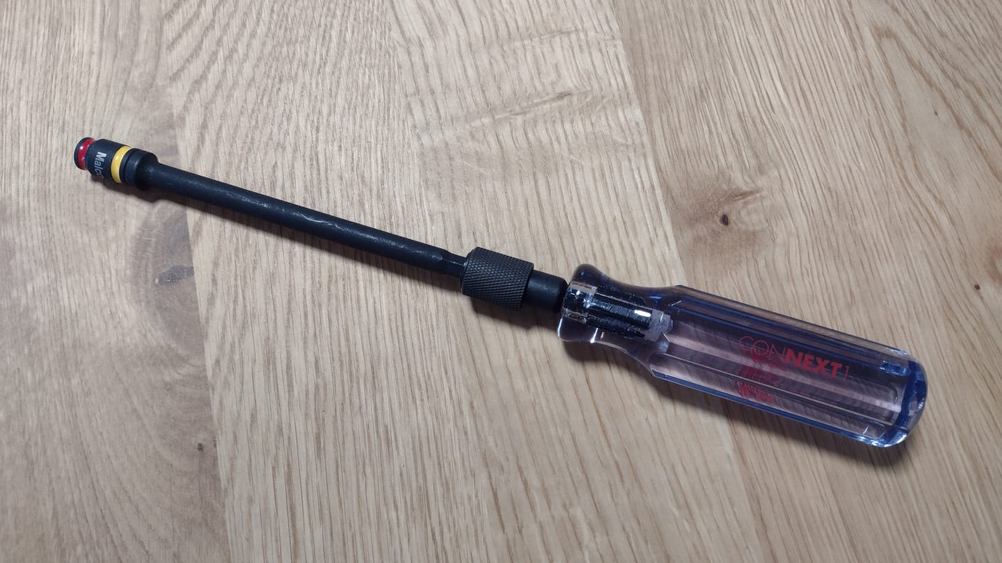 Customer photo review of Malco MSHXLC C-RHEX Cleanable, Reversible Hex Chuck Driver
