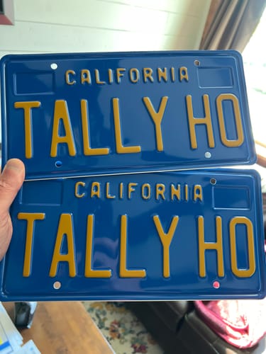 Customer photo review of 1972 CALIFORNIA LICENSE PLATE 6"x12" (156.5mm x 305mm)