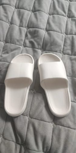 Shopper review of Cloud Walk Cushioned Sliders image 1 out of 1