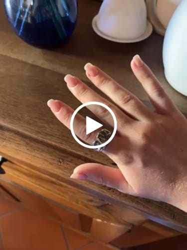 Customer video review of Anello "Ardente speranza"