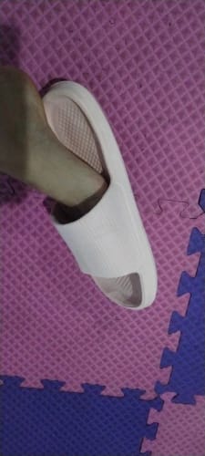 D C. review of Cloud Walk Cushioned Sliders image 1 out of 1
