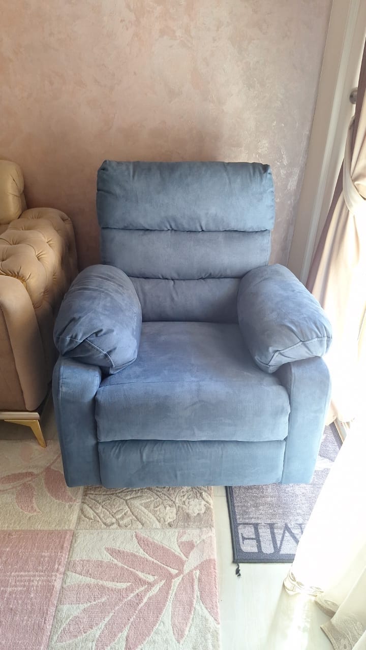 Customer photo review of Razy- Lazy Boy Chair