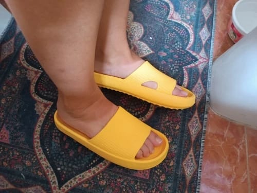 Customer photo review of Cloud Walk Cushioned Sliders