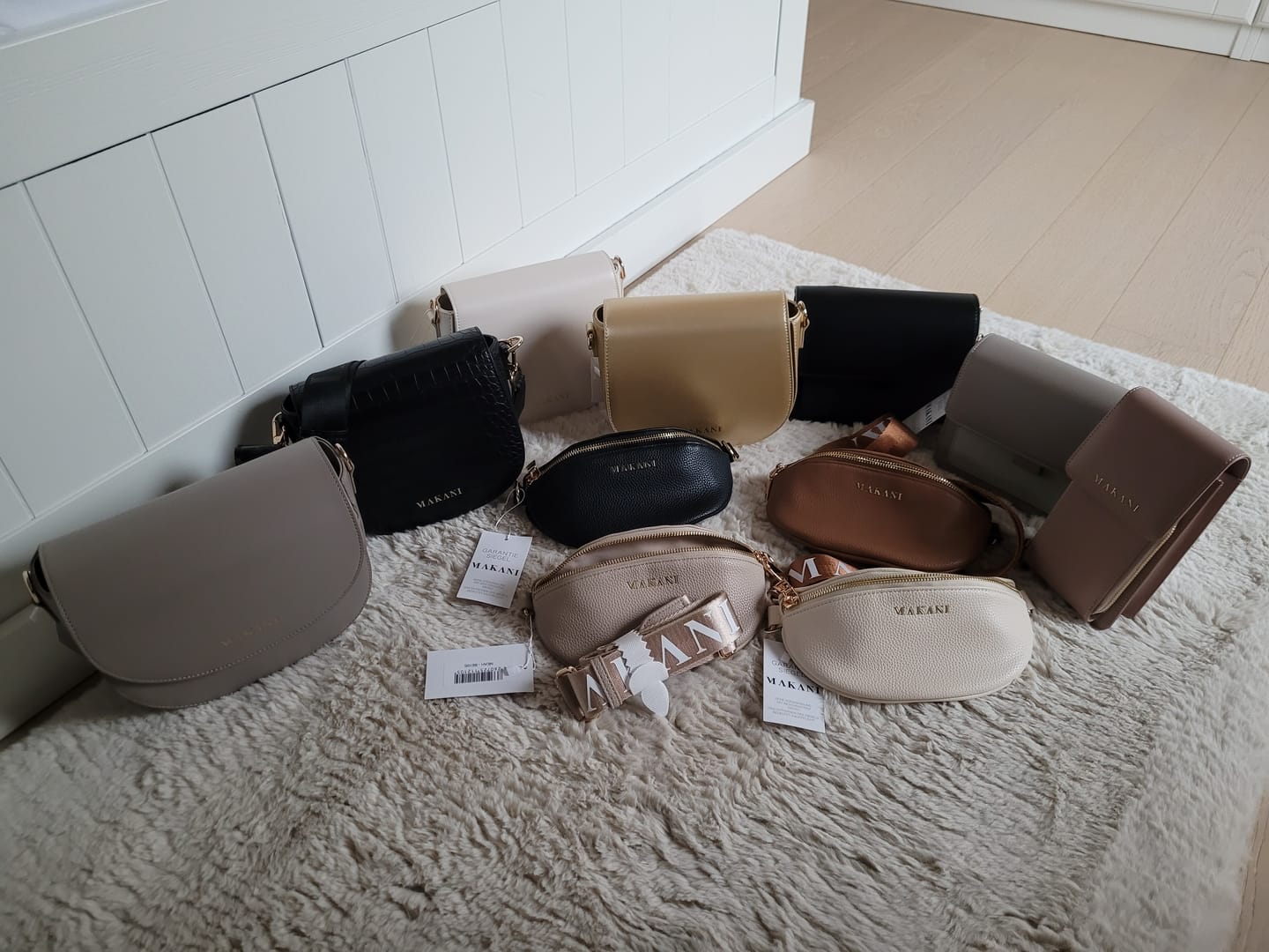 Customer photo review of VALDA - TAUPE