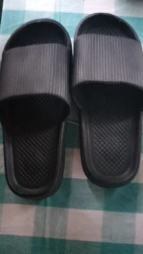 Ю Й. review of Cloud Walk Cushioned Sliders image 1 out of 1