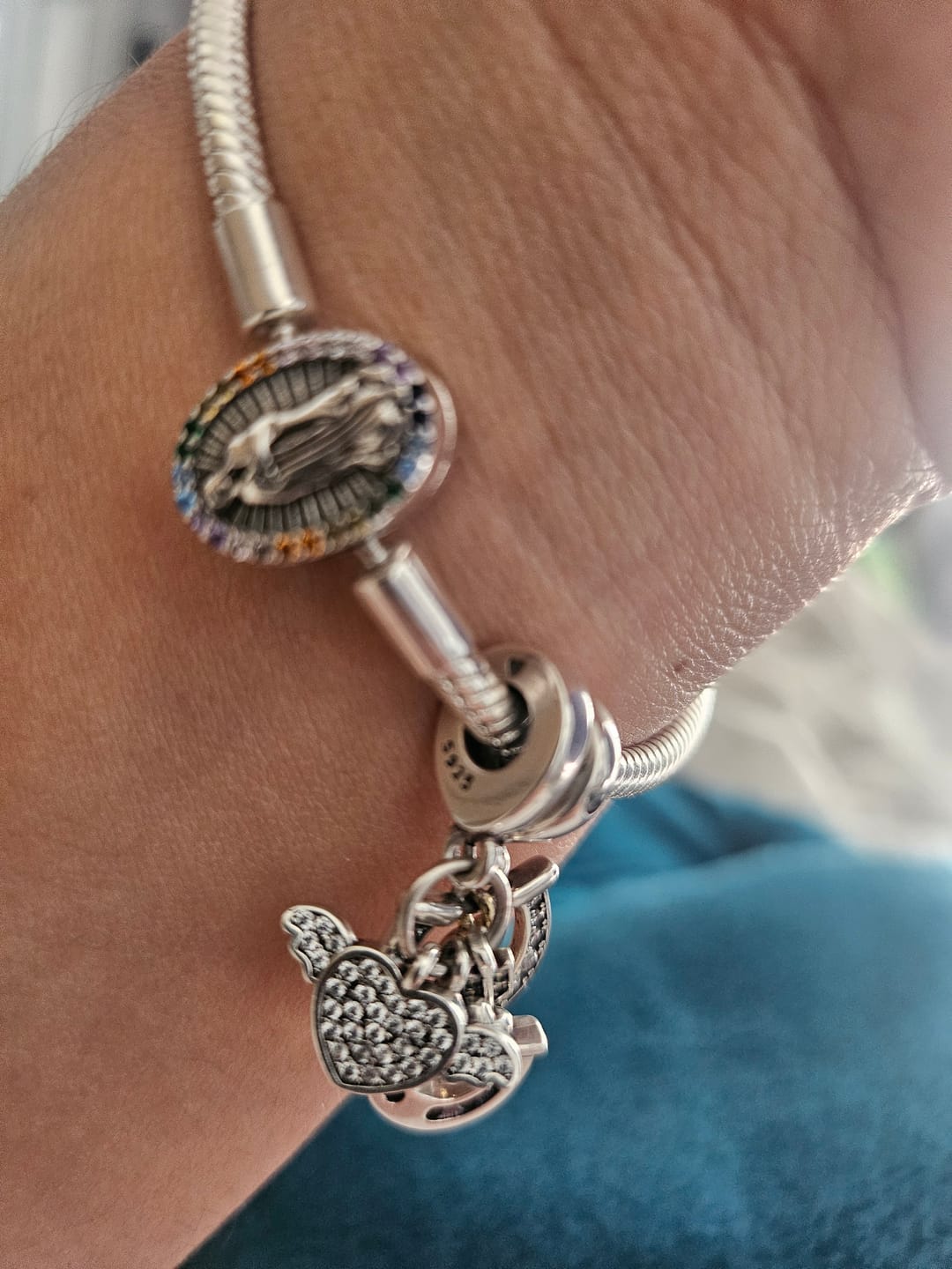 Customer photo review of Charm Herradura & Corazon Dorado