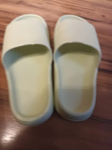 Shopper review of Cloud Walk Cushioned Sliders image 1 out of 1