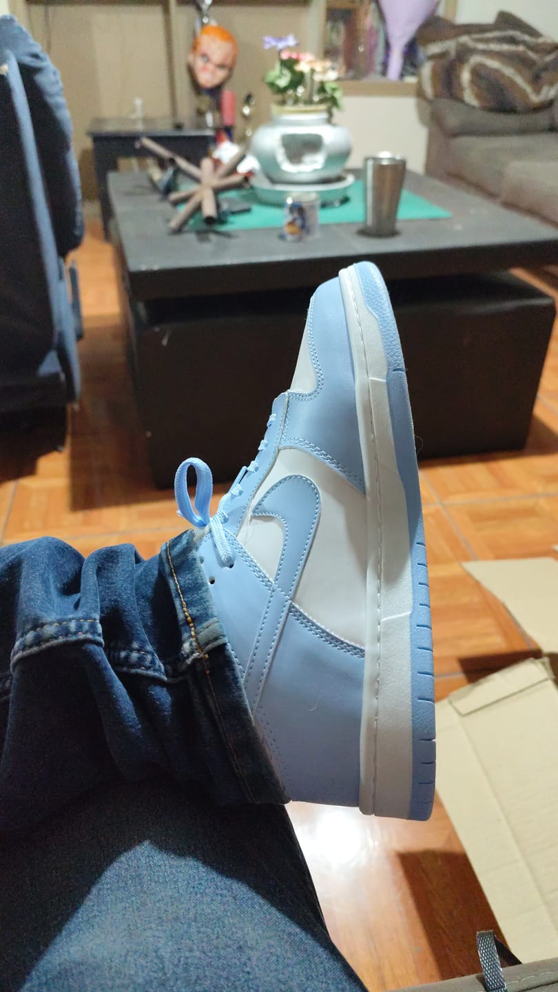Customer photo review of Tenis Dunk Low Blanco Cielo