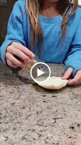 Customer video review of Apple Infused Honey 🍎